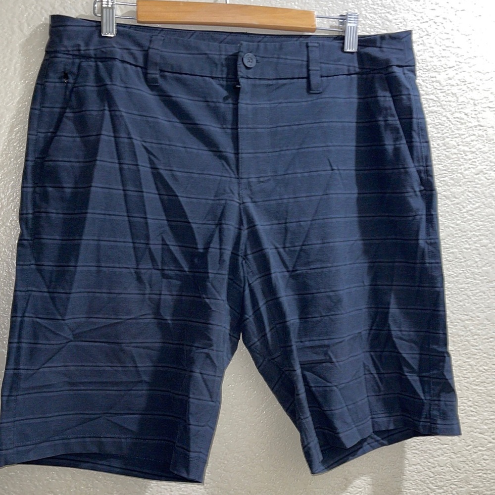 Hang ten shorts